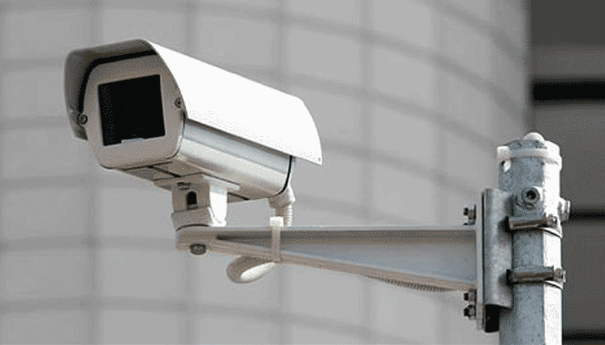 Cara kamera CCTV bekerja, tidak terlalu berbeda dengan cara kamera video bekerja. Fungsinya untuk merekam terjadinya sua 